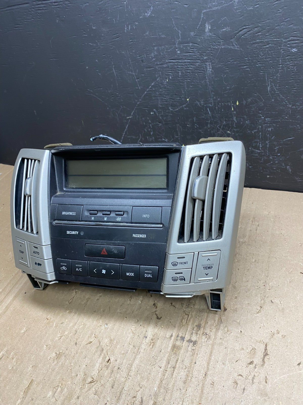 2007-2009 Lexus RX350 Radio Information Dash Climate Control Air Vent AB9153 DG1