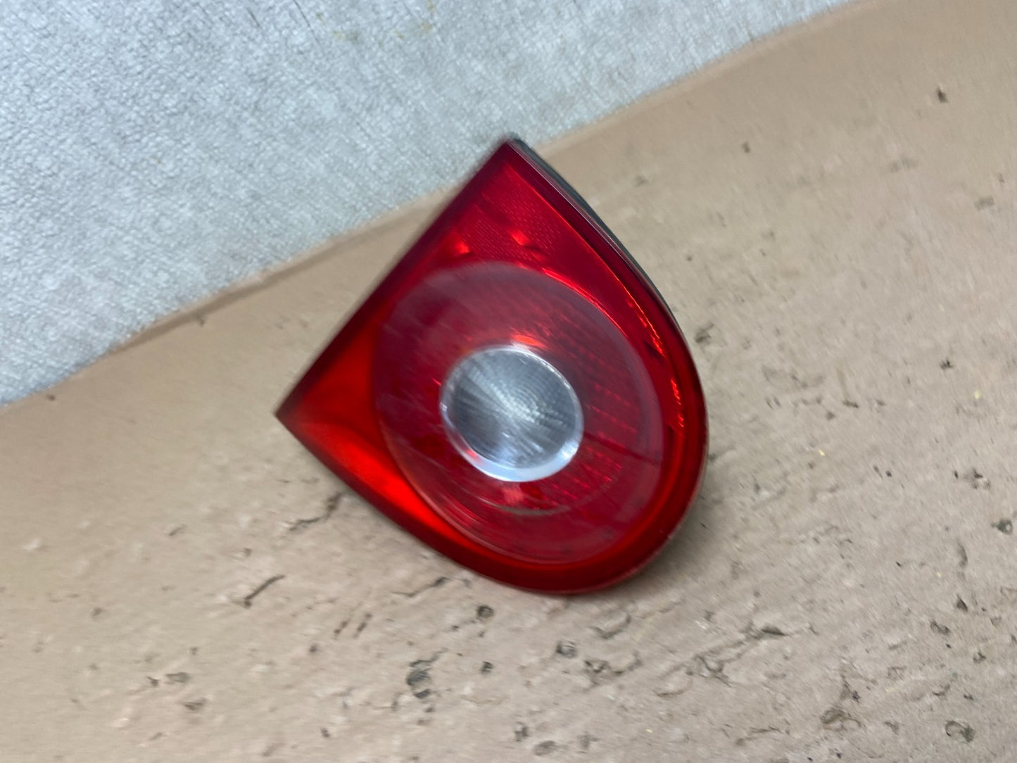 2006-2009 Volkswagen Golf Right Passenger Rh Tail Light Inner Trunk AB0910 LK1
