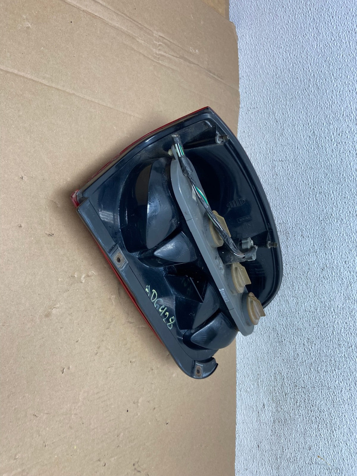 2002 2003 2004 Jeep Liberty Right Passenger Rh Side Tail Light AD6428 LK6