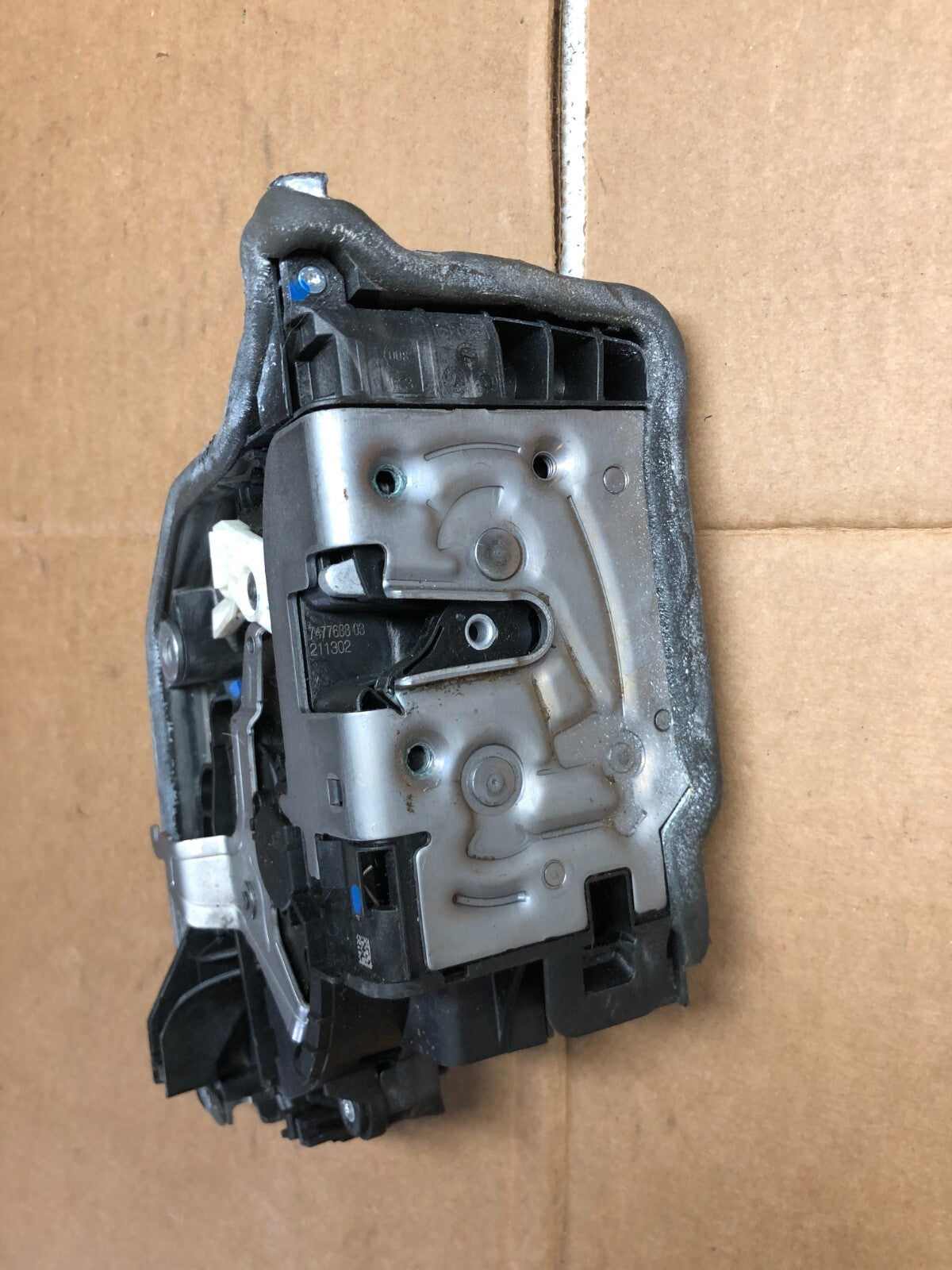 2017 to 2023 BMW 5-Series Front Right Side Door Lock D2902 OEM2