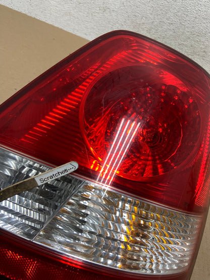 2003 to 2006 Kia Sorento Right Passenger RH Side Tail Light AE7213 LK3