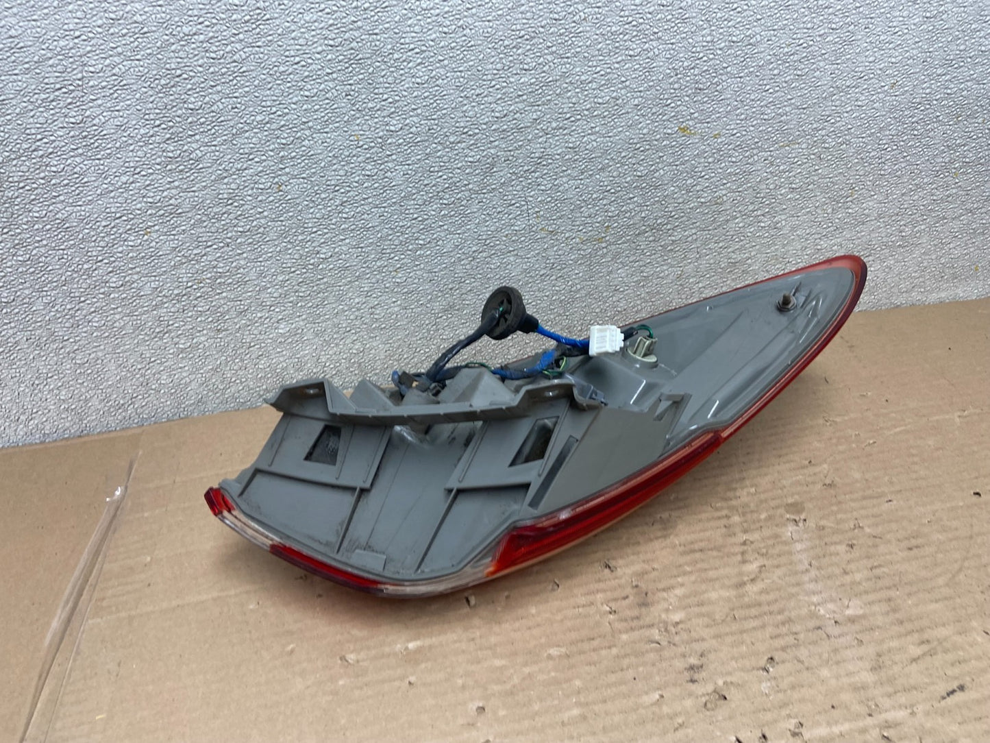 2011 - 2014 Nissan Murano Right Passenger Side RH Tail Light OEM AA9313 LK4