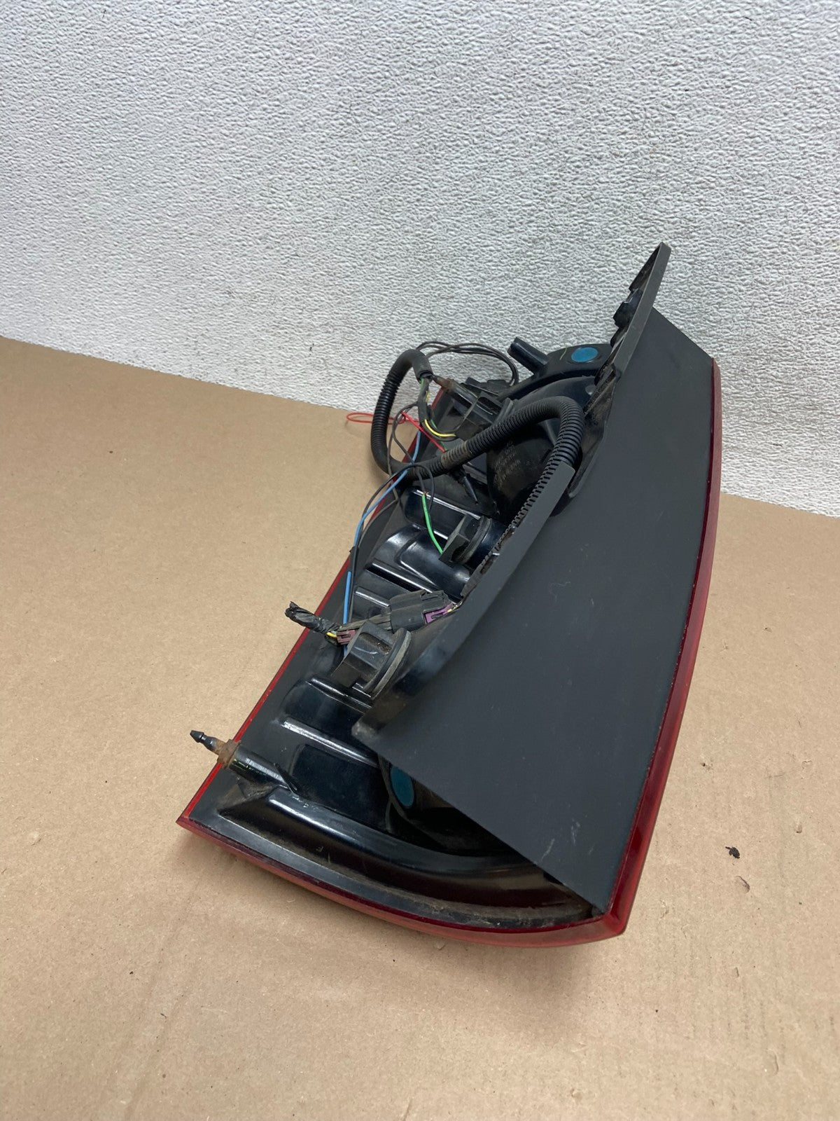 2008-2014 Chevrolet Tahoe Suburban Driver Lh Left Side Tail Light AG6624 DW5