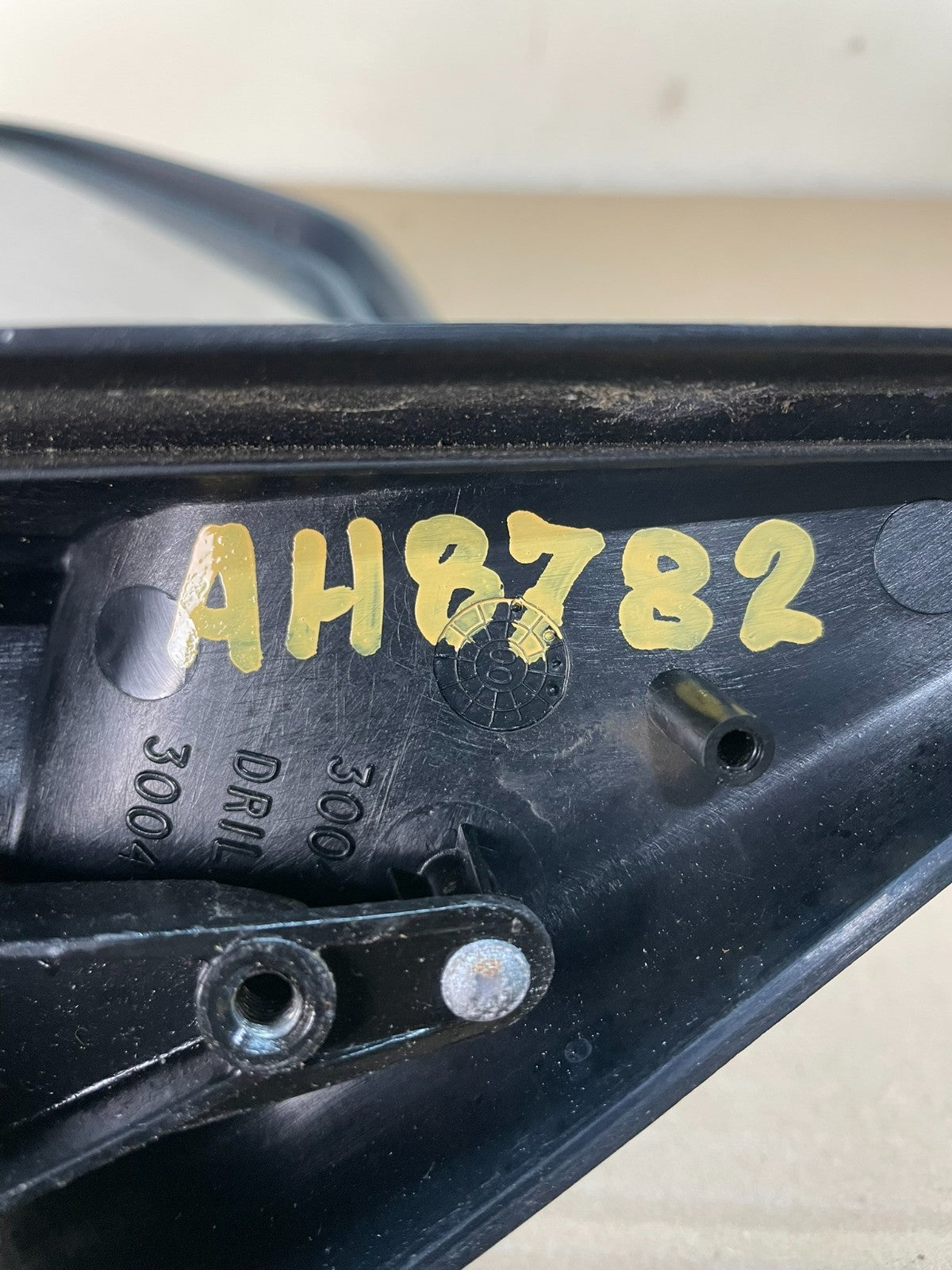 1999 to 2004 Land Rover Discovery 2 Left Driver Door Power Mirror AH8782 DW9