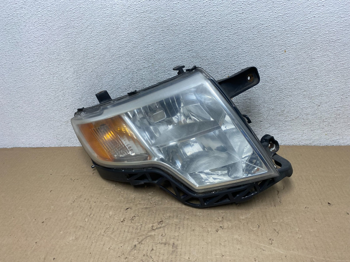 2007 to 2010 Ford Edge Right Passenger RH Halogen Headlight AG5935 DW0