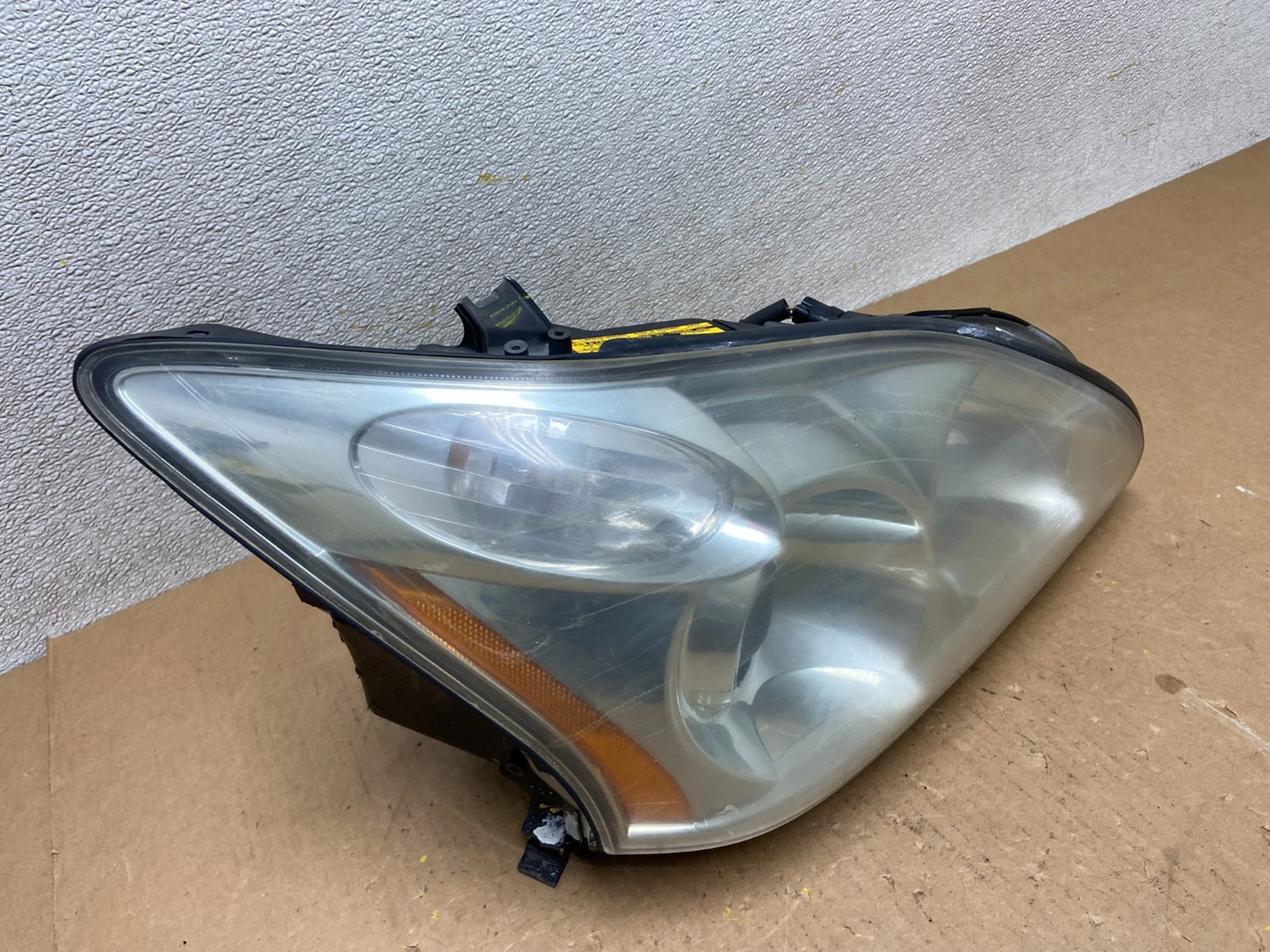 2004 to 2009 Lexus RX330 RX350 Xenon Right Passenger Side Headlight OEM Z6938 DW2