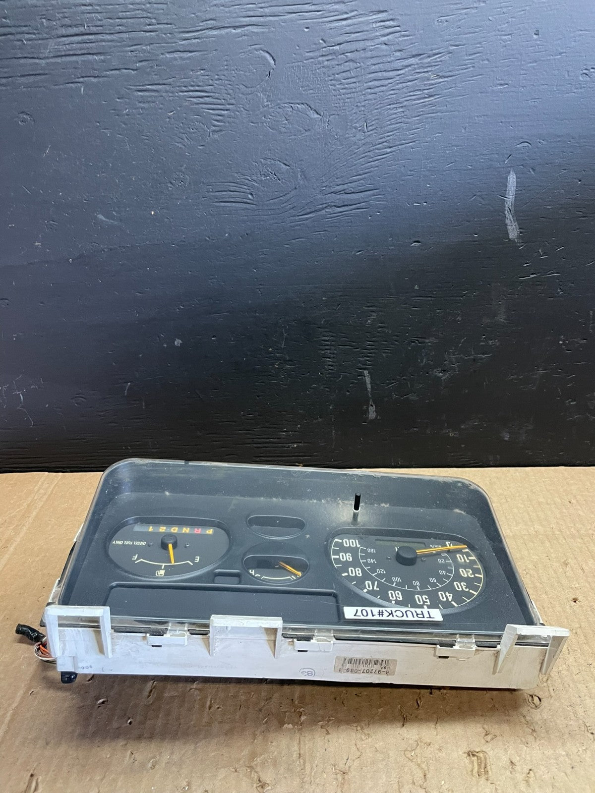 2005 to 2007 Isuzu NPR W4500 W5500 Cluster Speedometer AB75335