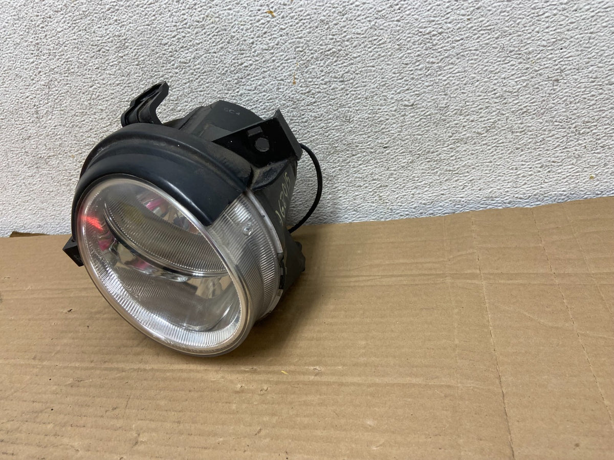 2003 to 2005 Kia Optima Left+Right Side Inner Headlight AG89152