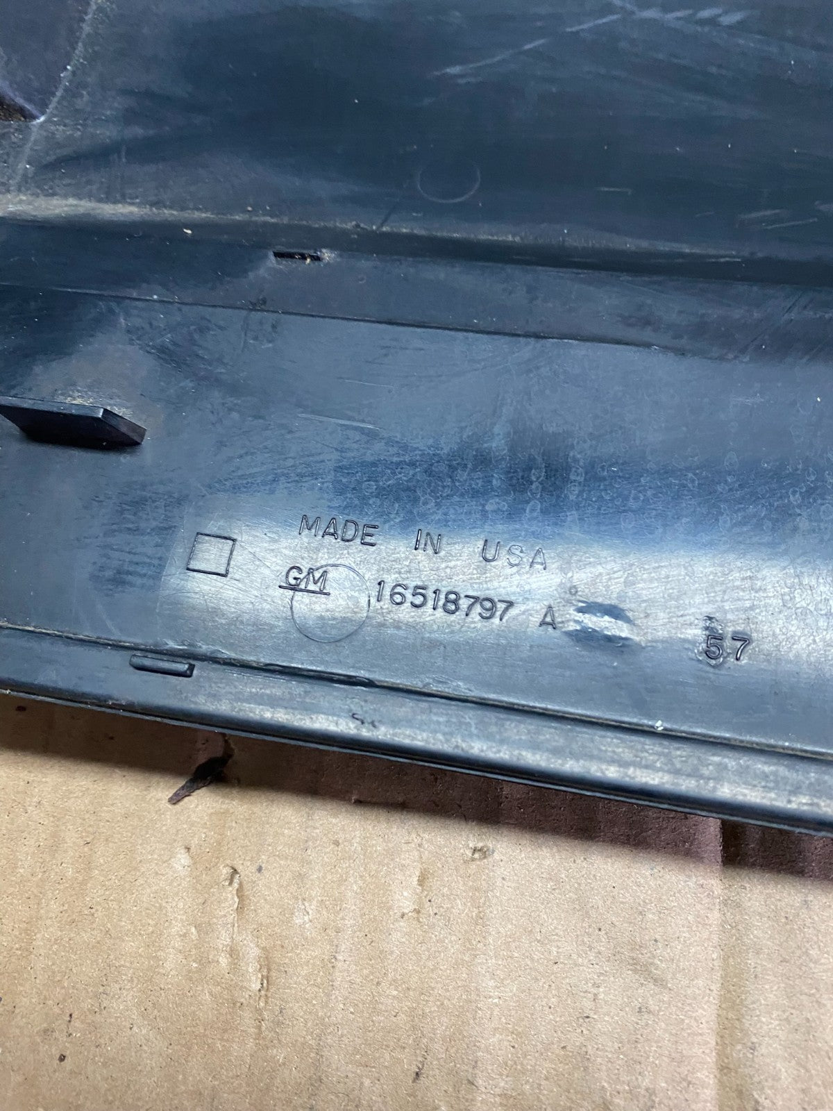 1995-1999 Chevrolet Monte Carlo Trunk Lid Panel Brake Light Bar Cover u6438 DG11