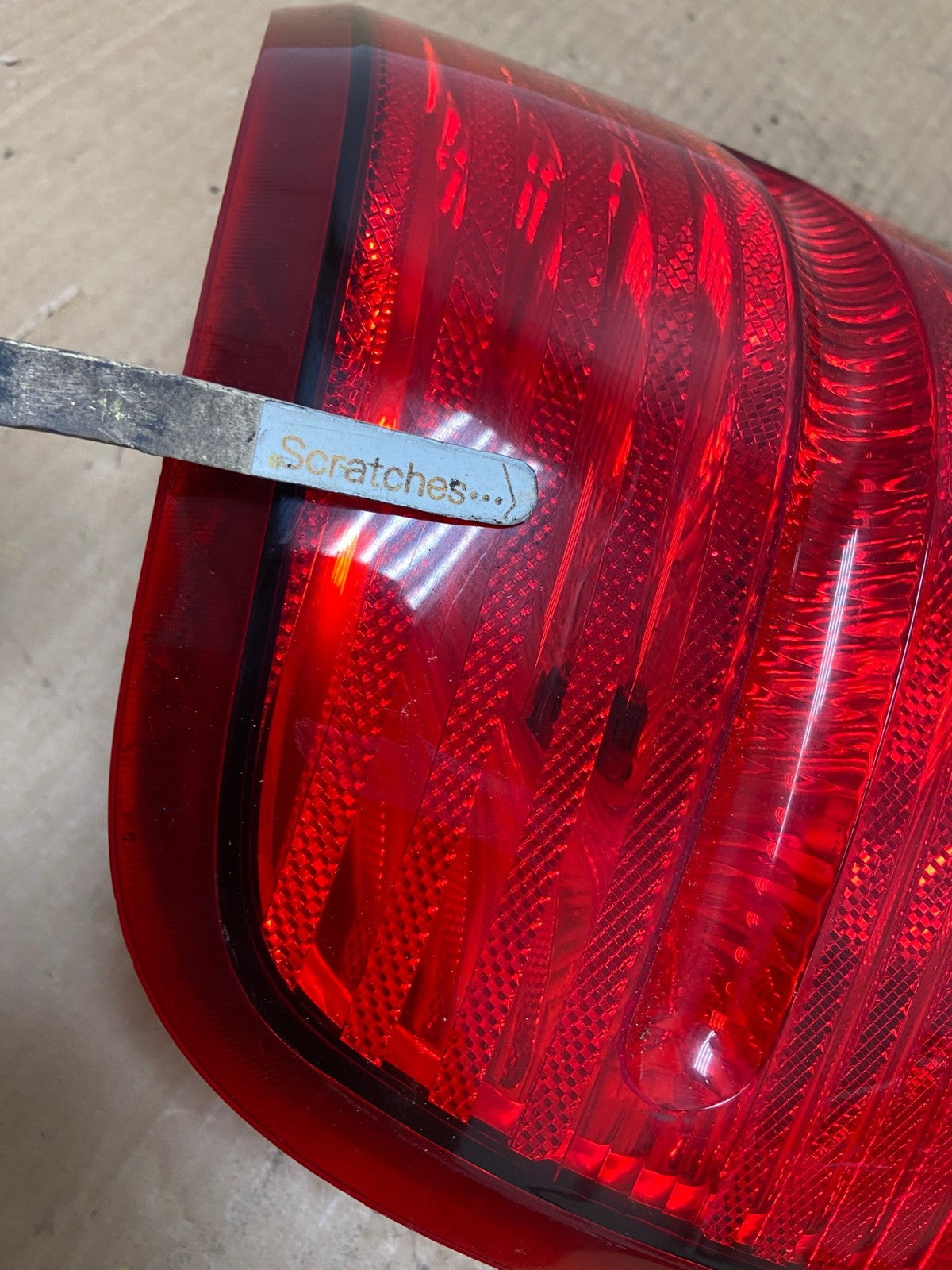 2002 to 2005 Ford Explorer Left Driver Lh Side Tail light AI6693 LK3