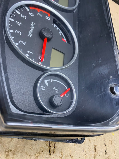 2005 to 2012 Nissan Pathfinder Xterra Cluster Speedometer Instrument U57591