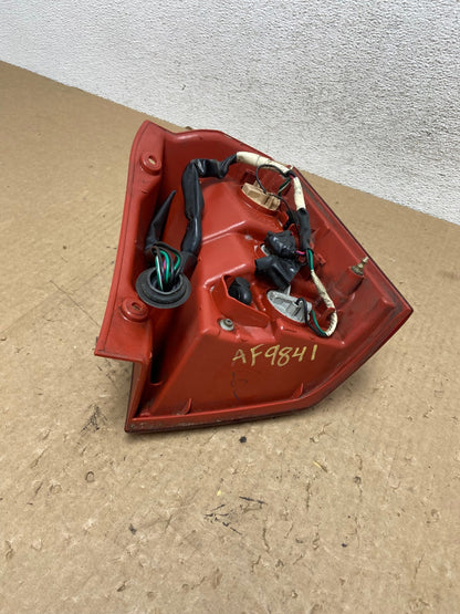 2004-2005 Mitsubishi Endeavor Left Driver LH Tail Light AF9841 LK5