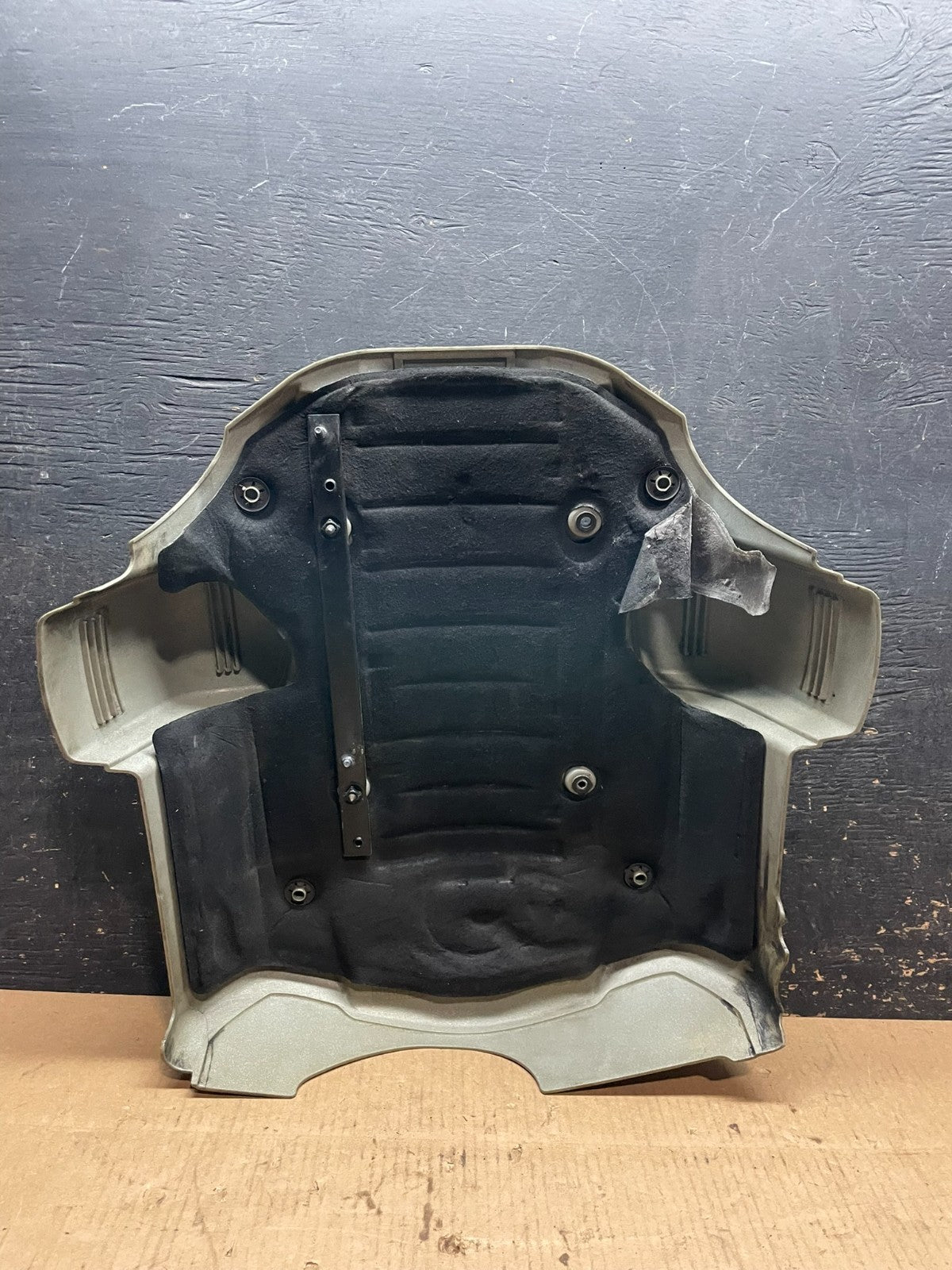 2004 - 2006 BMW E63 E66 745i 745LI Plastic Engine Cover Shield OEM aa2329 DG5