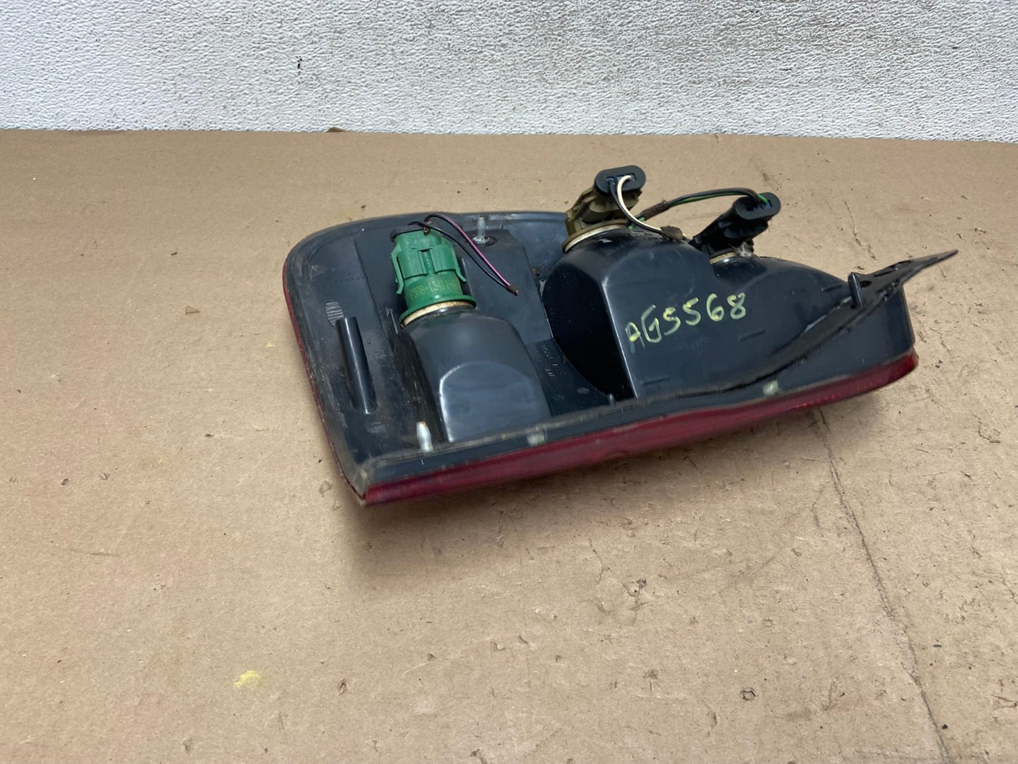 1995 to 1998 Ford Windstar Tail Light Right Passenger RH Side AG5568 LK7