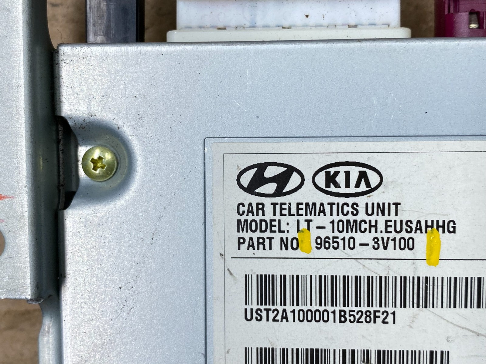 2012-2013 Hyundai Azera Communication Telematics Link Control Module T5822 DG5