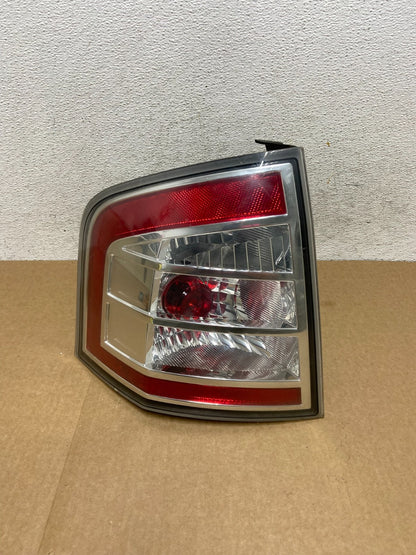 2007 to 2010 Ford Edge Tail light Left Driver Side AF9485 DW0