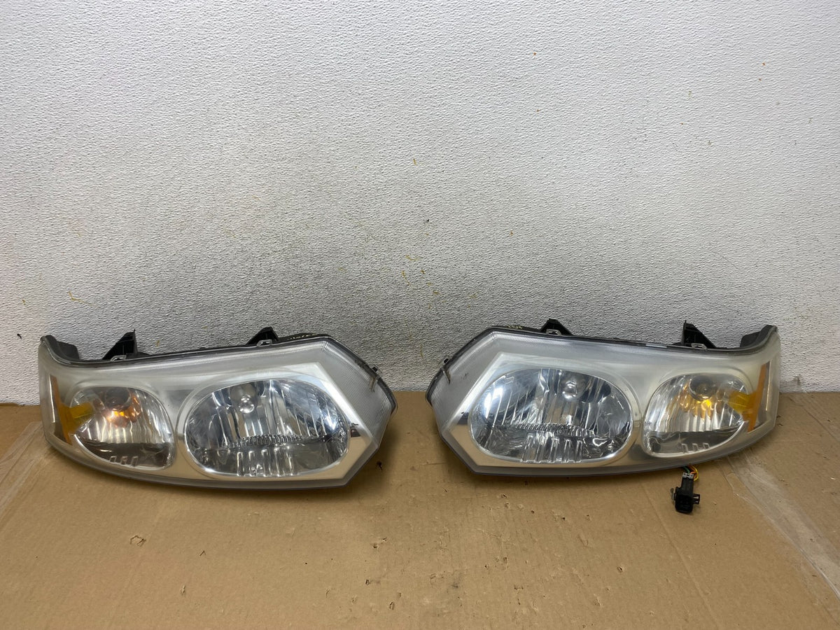 2003 to 2007 Saturn Ion Halogen Headlights Left+Right Side AH2657 DW0