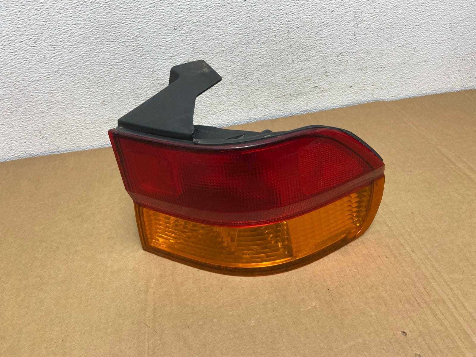 2002 2003 2004 Honda Odyssey Right Passenger Side Tail Light AC7457 LK0