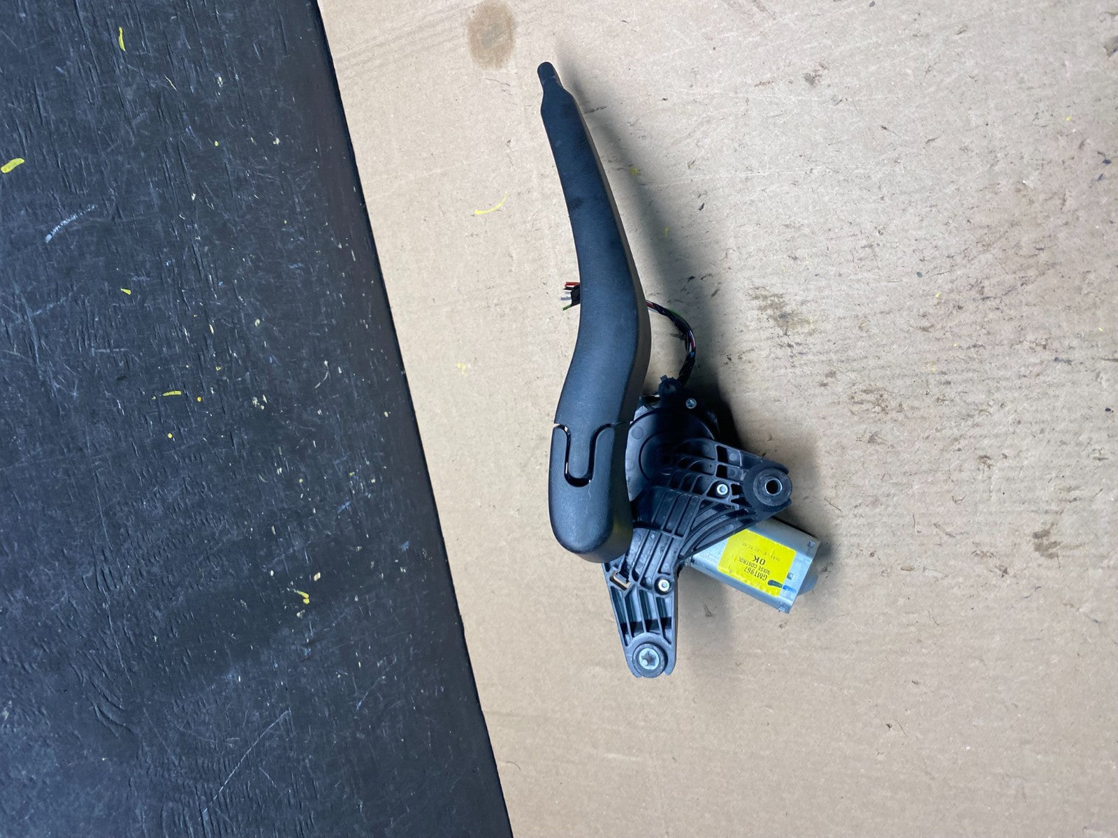 2013 to 2017 Buick Enclave Windshield Rear Wiper Motor R6481 DG0