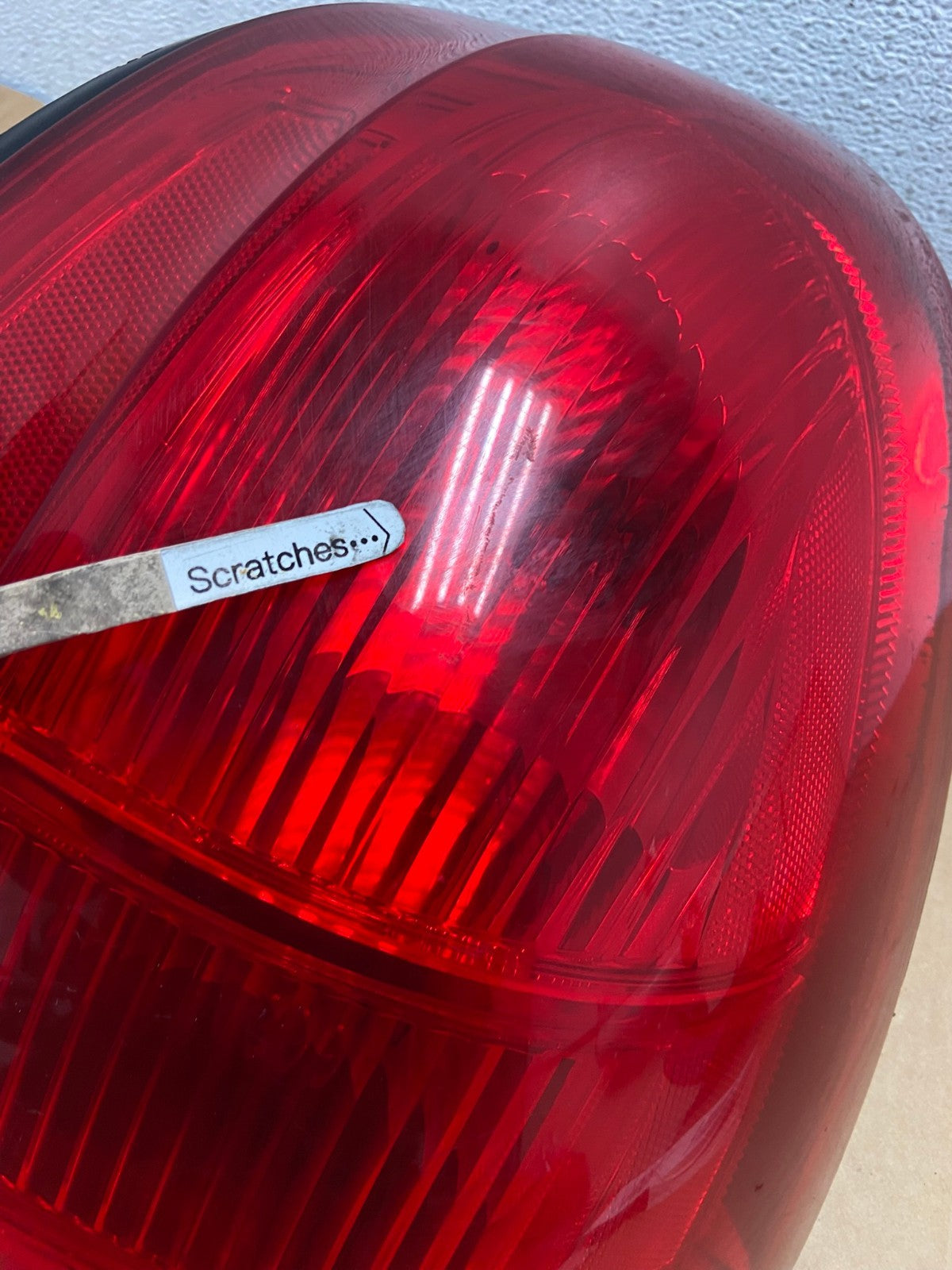 2003 to 2011 Lincoln Town Car Right Passenger Rh Tail Light AD2572 LK3