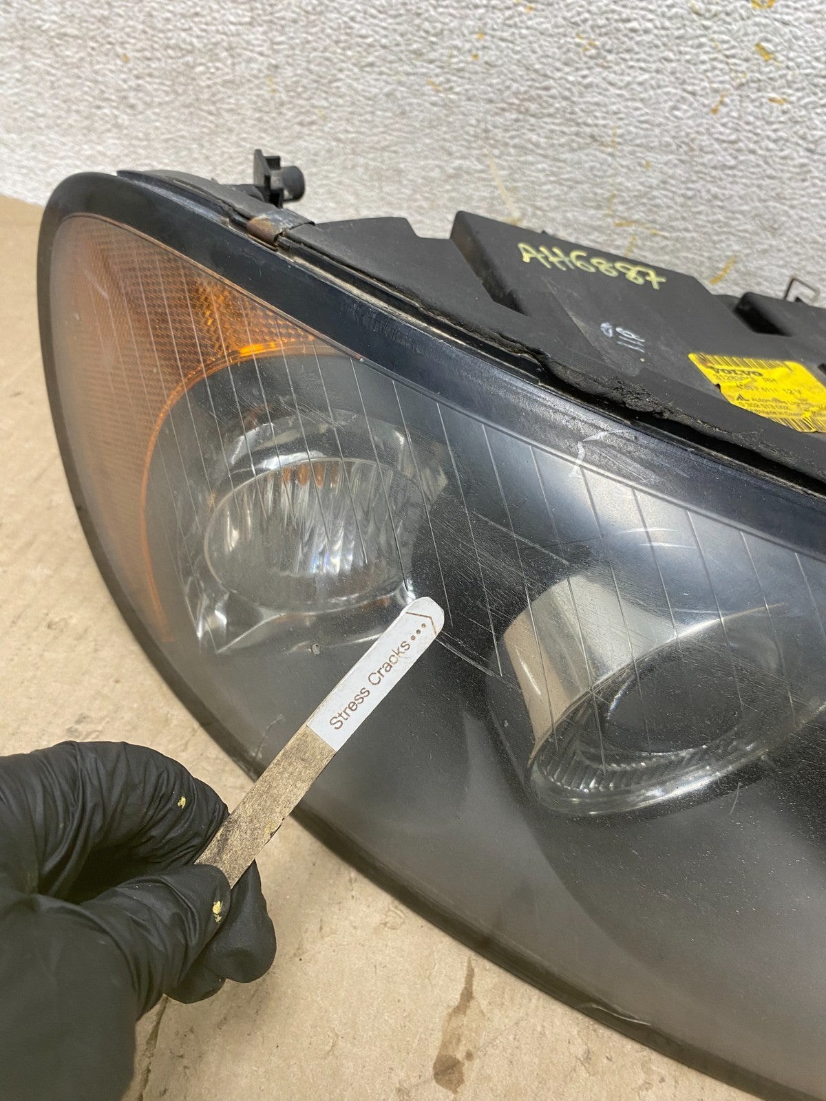 2006-2010 Volvo C70 Right Passenger RH Side Headlight AH6887 DW3
