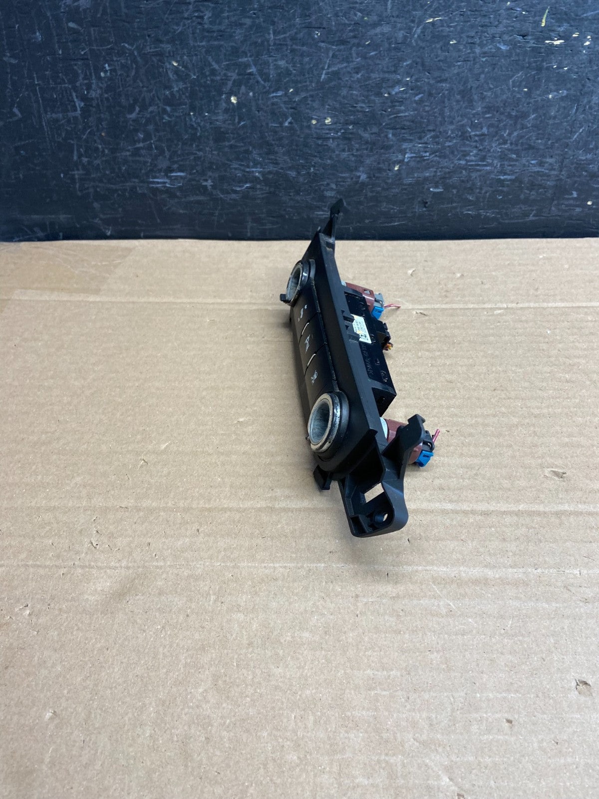 2007 - 2014 Chevrolet Tahoe Yukon Pedal Traction Control Switch AG5085 DG2