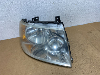 2003 - 2006 Ford Expedition Right Passenger Side Headlight Halogen AD1360 DW1