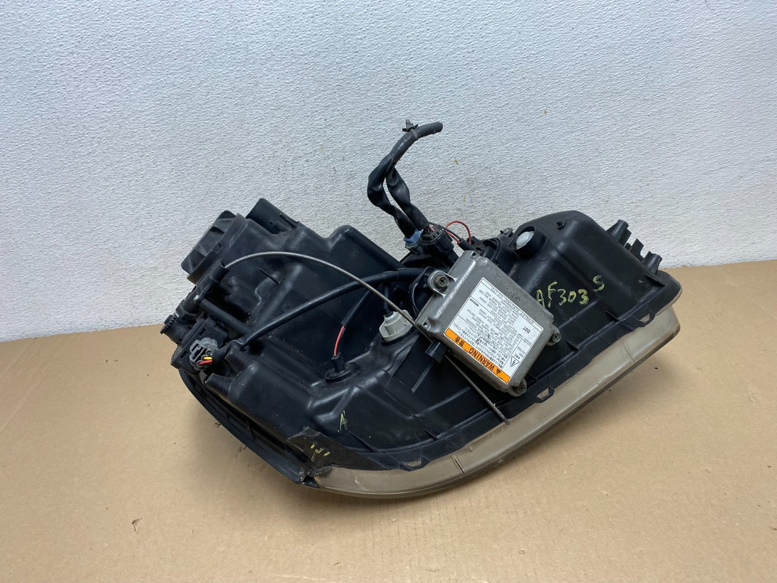 2002-2004 Infiniti Q45 Left Driver LH Side Front Halogen Headlight AF3035 DG8