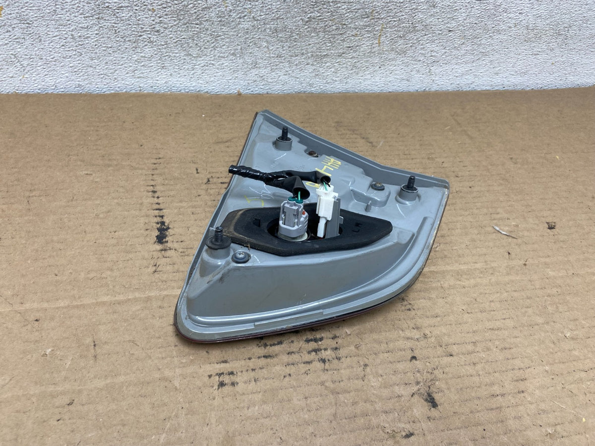 2014 to 2015 Nissan Pathfinder Hybrid Left Driver LH Inner Tail Light AH4128 DG5