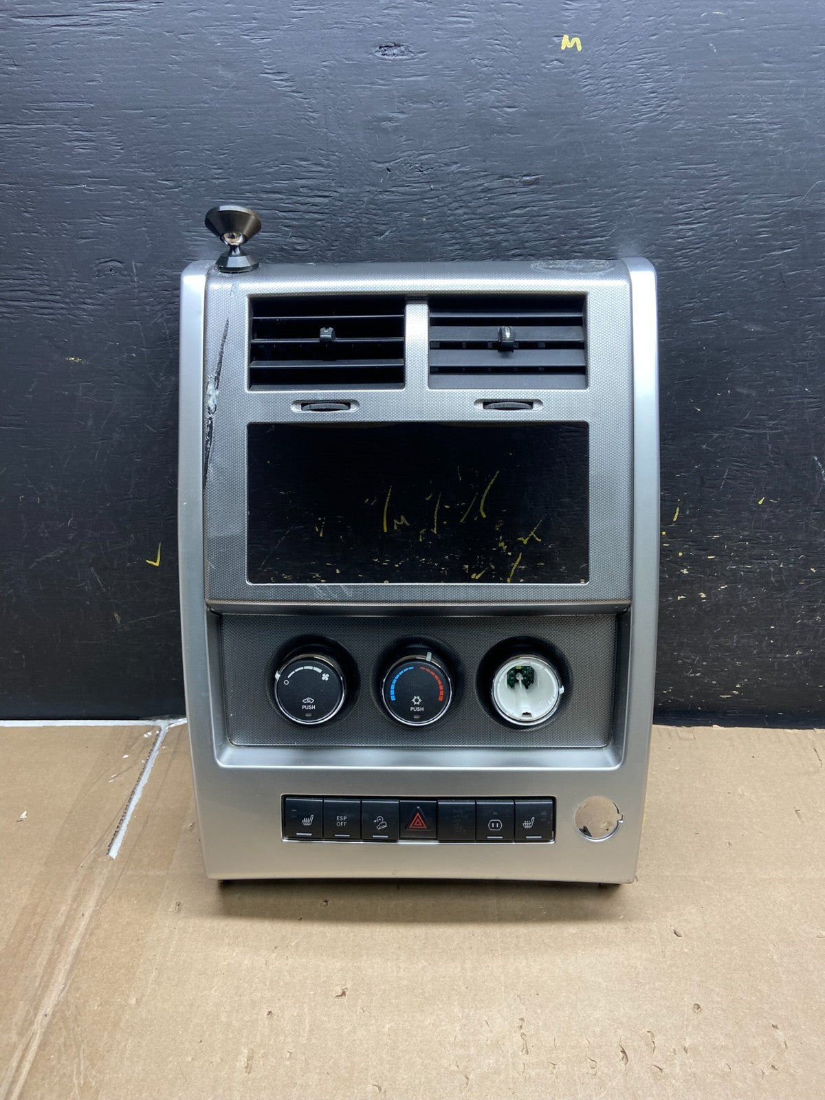 2008 to 2012 Jeep Liberty Dash Climate Temperature Control Radio Bezel ab1942 DG0