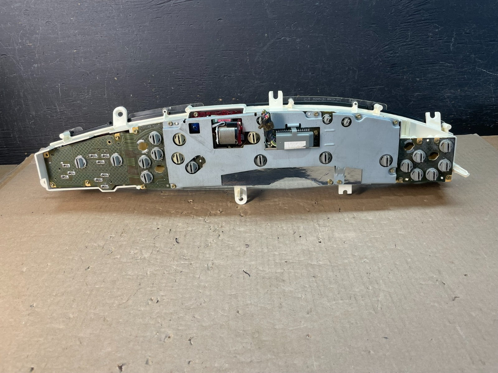 1995 to 1996 Pontiac Boneville Cluster Speedometer Gauge ae3384 DG7