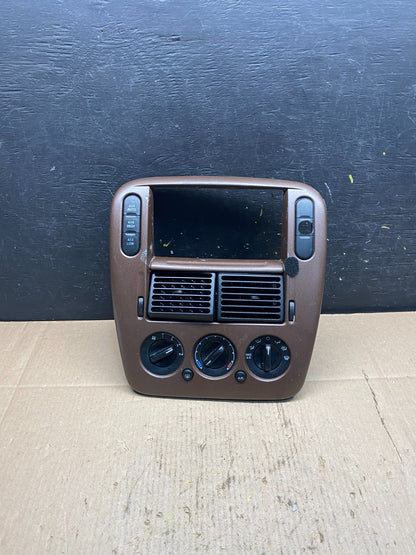 2002 to 2005 Ford Explorer Radio Dash Bezel Climate Control Air Vent R6191 DG0