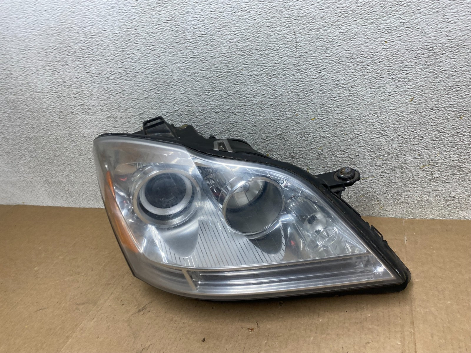 2007 to 2009 Mercedes GL-Class GL450 Right Passenger Headlight Oem W8450 DW1