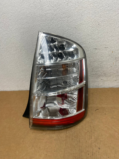 2006 to 2009 Toyota Prius Tail Light Right Passenger Side AD4491 LK0