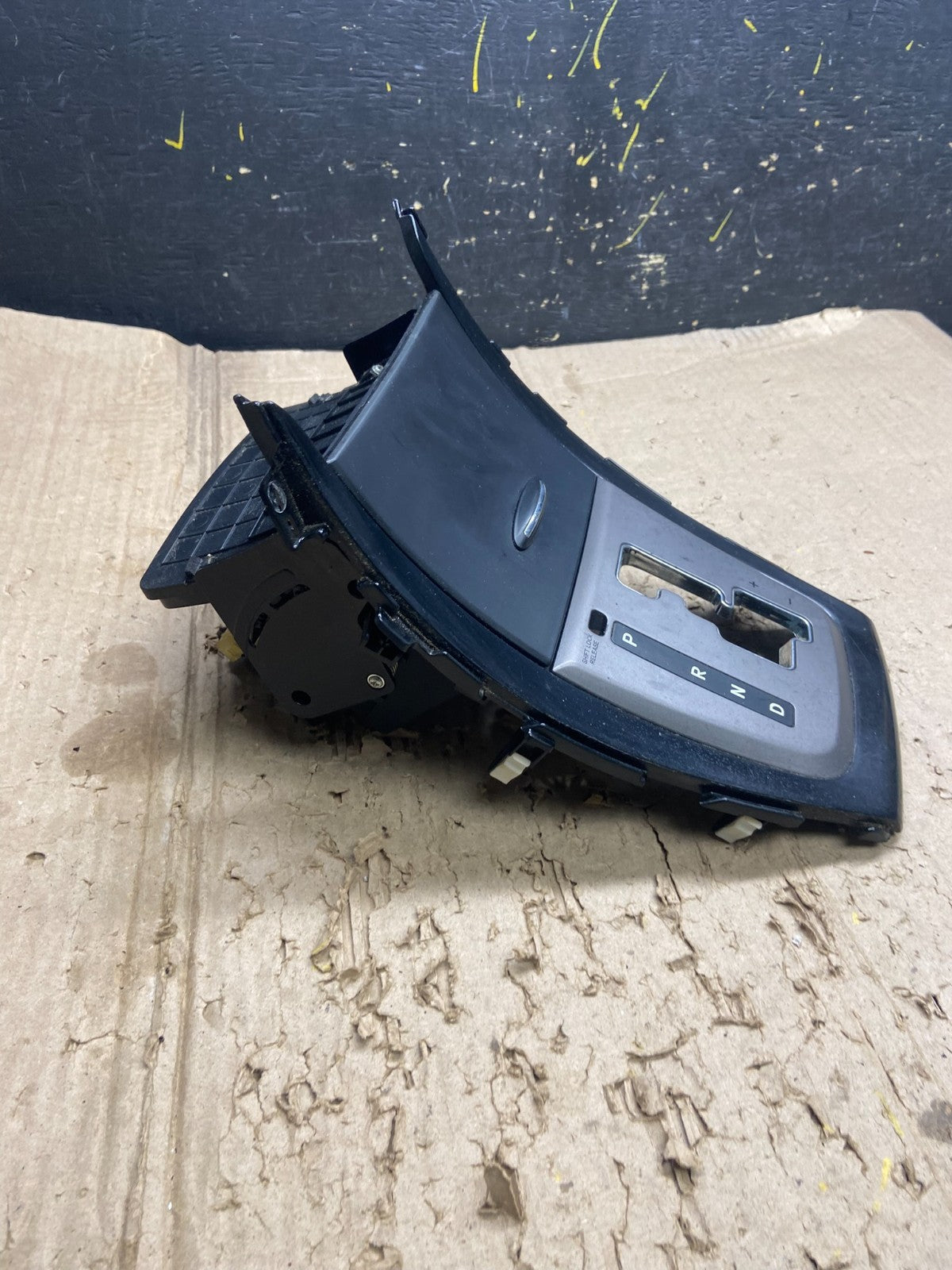 2011 - 2013 Hyundai Elantra Shifter Bezel Center Console Storage Oem X6491 DG3