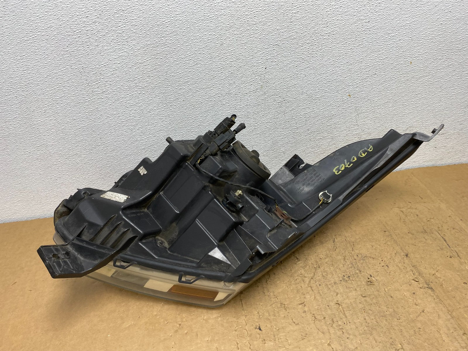 2011 to 2015 Ford Explorer Left Driver LH Halogen Headlight AD0703 DW6