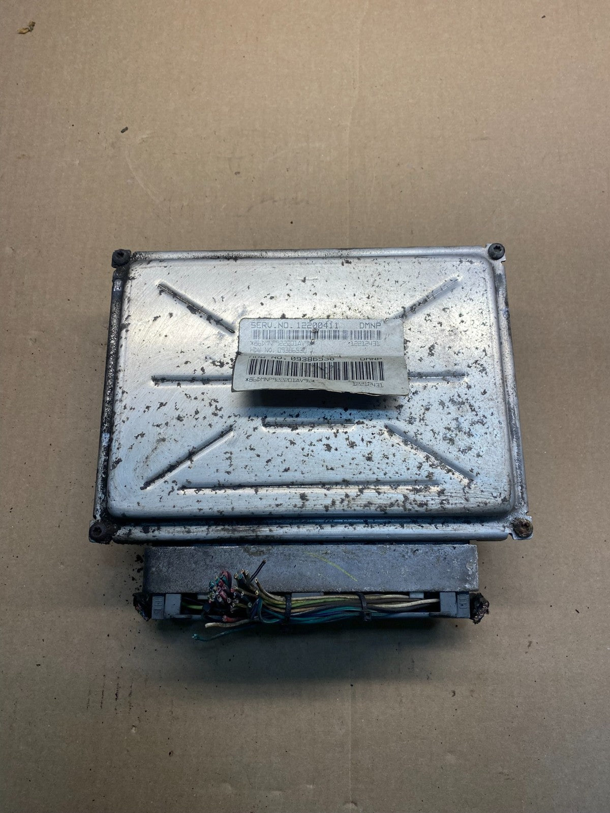 2001-2002 Silverado Tahoe Engine Computer Module 12200411 ECM ECU AG4021 DG0