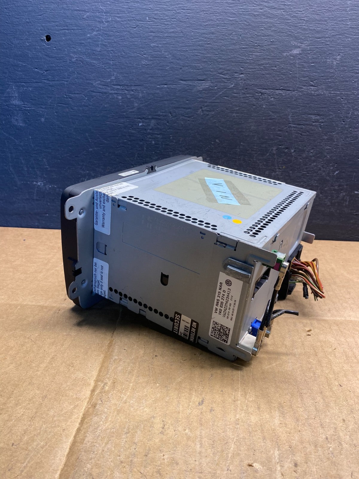 2009 to 2013 Volkswagen Tiguan Radio CD Player Screen Display AD3589 DG1