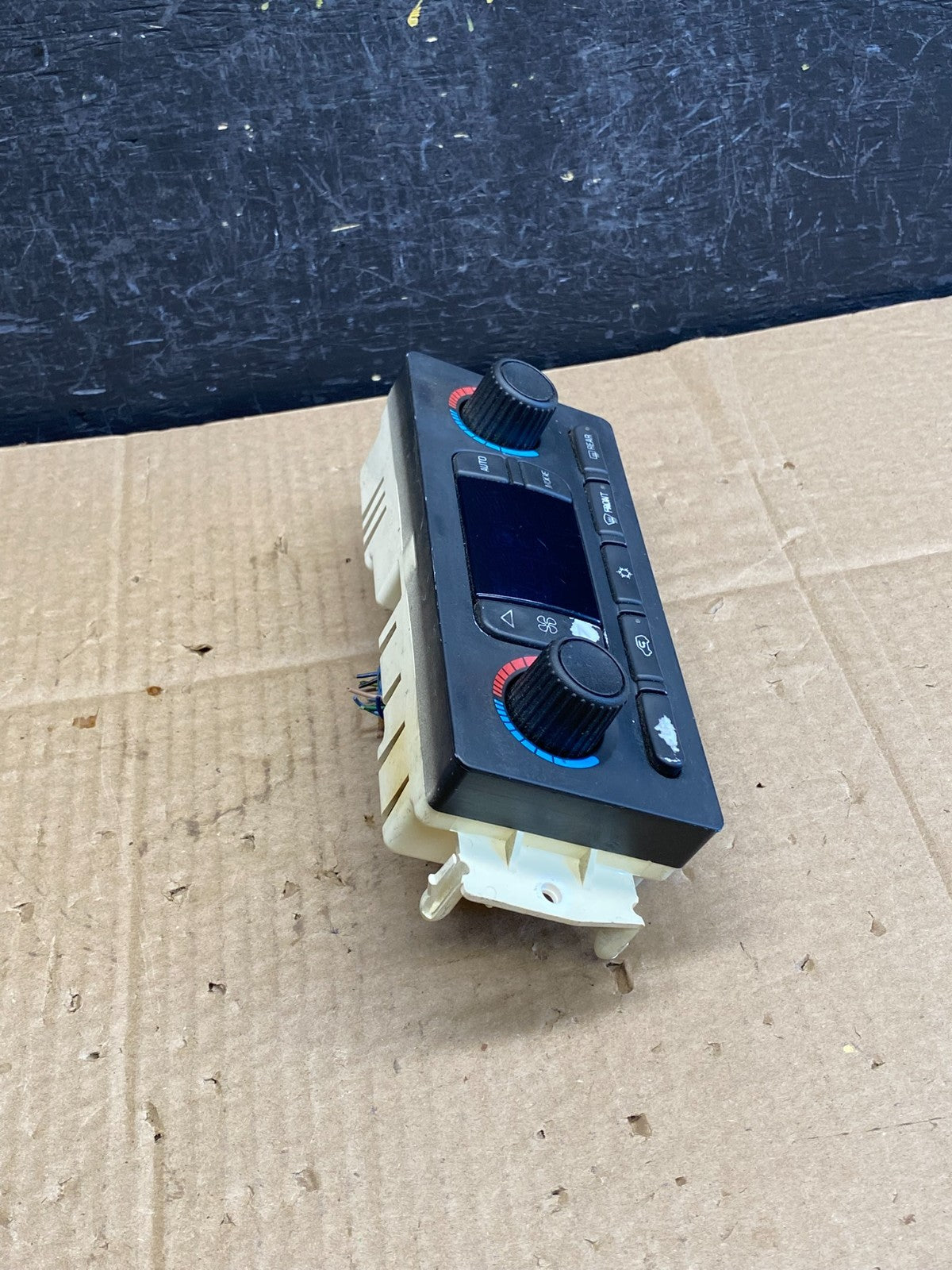 2003 to 2006 Chevrolet Silverado HVAC Heater Climate Control Module AC9498 DG1