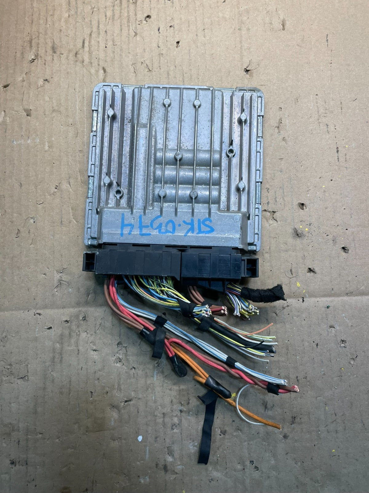 2006 to 2008 Bmw 330i  Ecm Ecu Engine Computer Module OEM  u2162 DG2