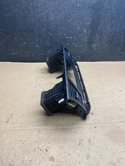 2017-2019 Hyundai Elantra Center Radio Climate Control Air Vent Bezel ah5400 DG1