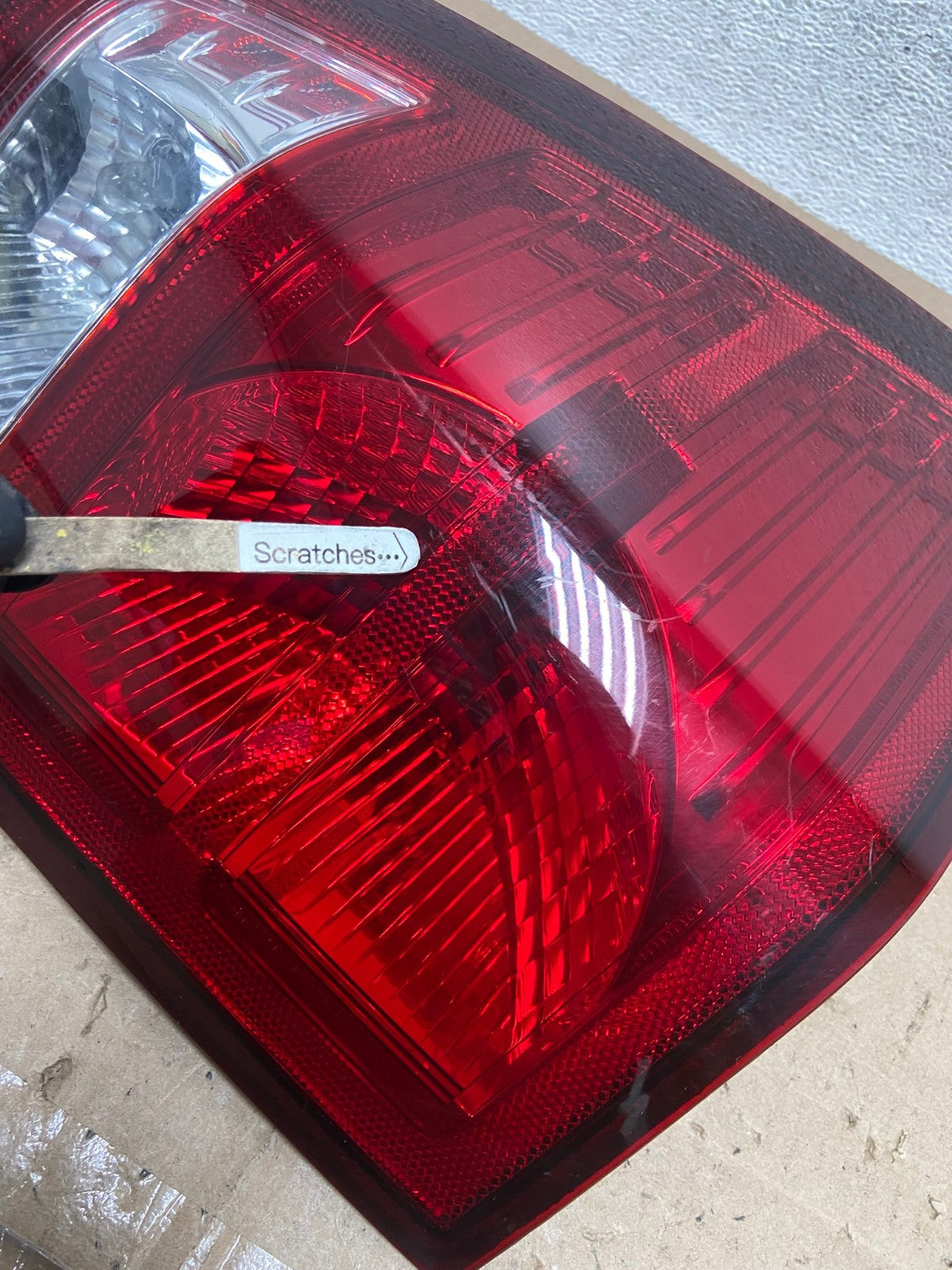 2007 2008 2009 2010 Jeep Grand Cherokee Left Driver Lh Tail Light AE6097 LK3