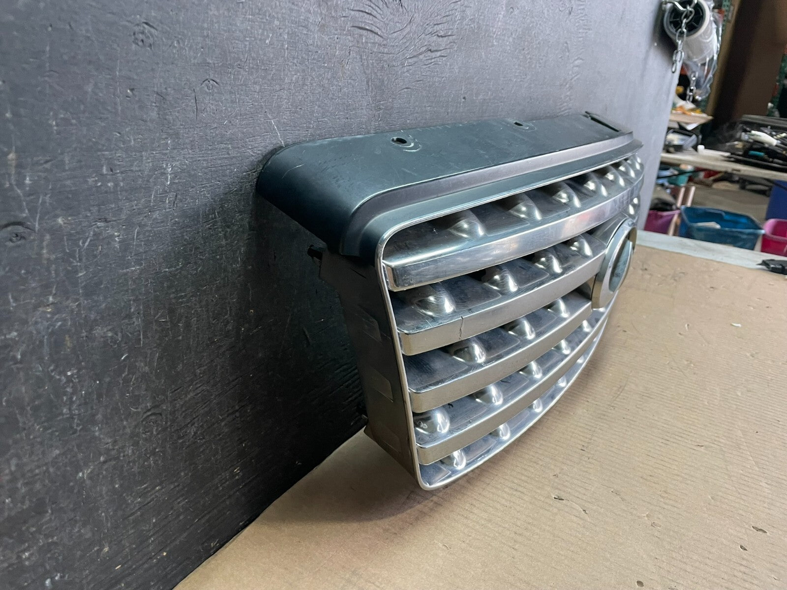 2003 2004 2005 Infiniti FX35 Grill Grille W/ Emblem Oem L9216 DG2