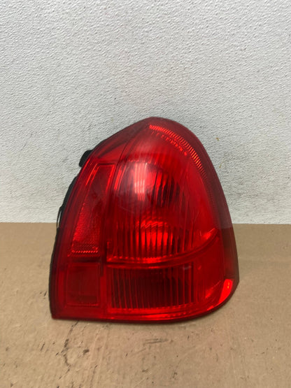 2003 to 2011 Lincoln Town Car Right Passenger Rh Tail Light AE6101 LK0