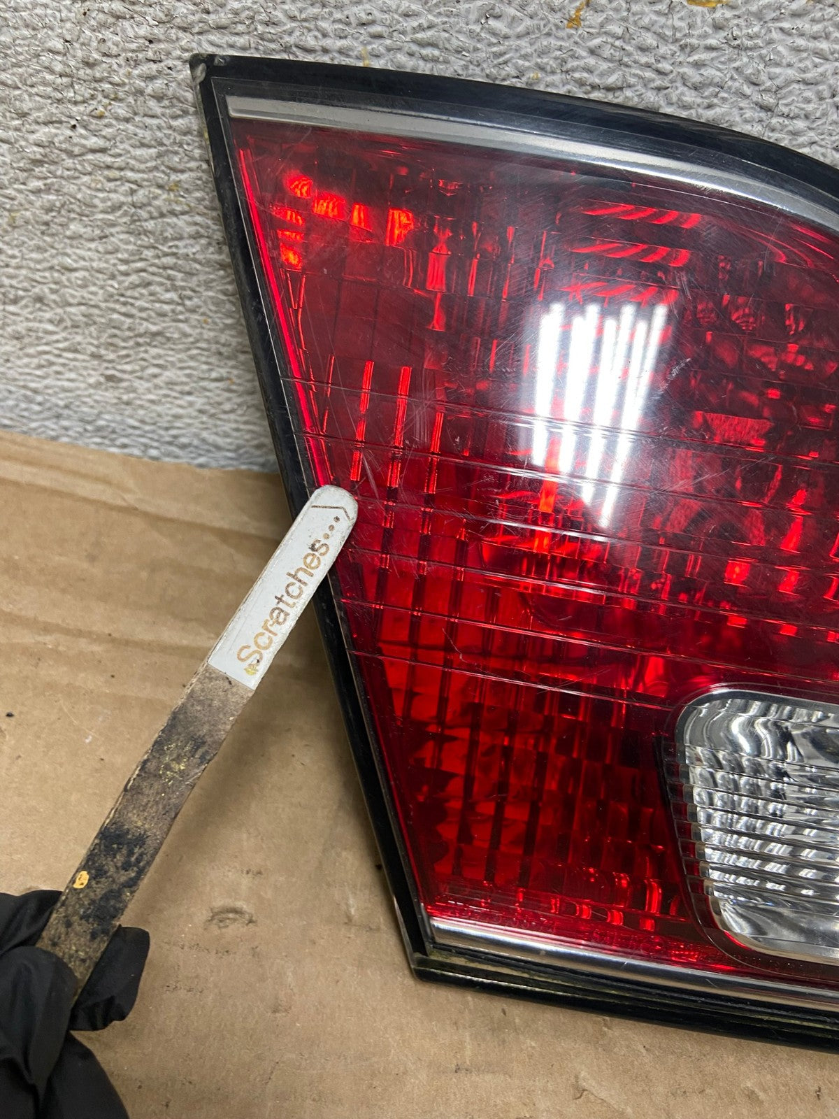 2002 2003 2004 Lexus ES300 ES330 Left Driver Lh Inner Tail Light AH8924 LK4