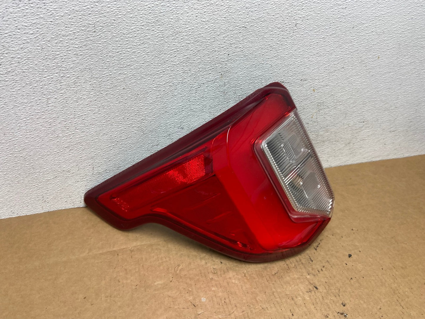 2020 2021 2022 2023 Ford Explorer Left Driver Lh Side Tail light AD4648 LK2