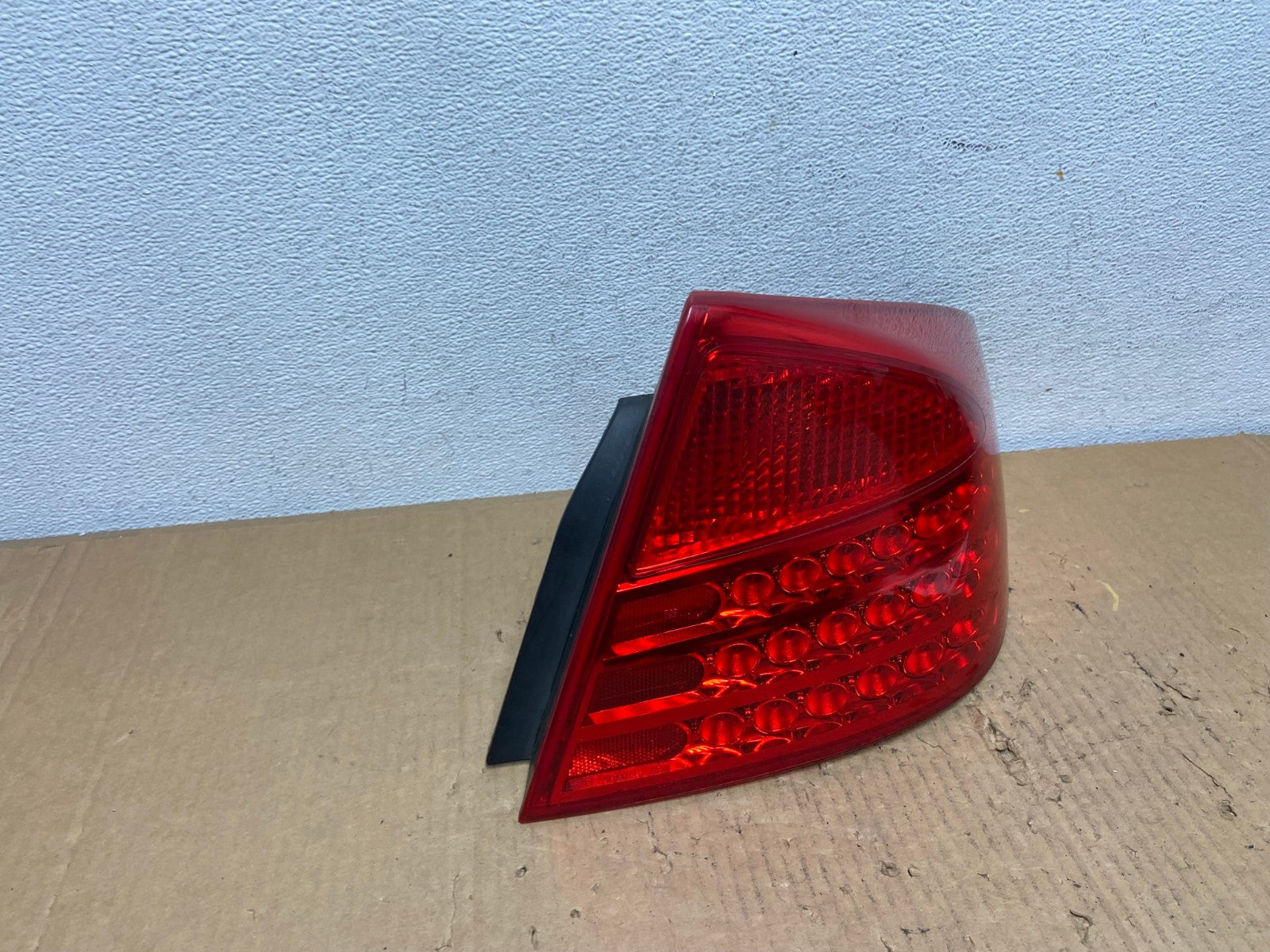 2003 to 2004 Infiniti G35 Right Passenger Rh Side Tail Light AD1114 LK2
