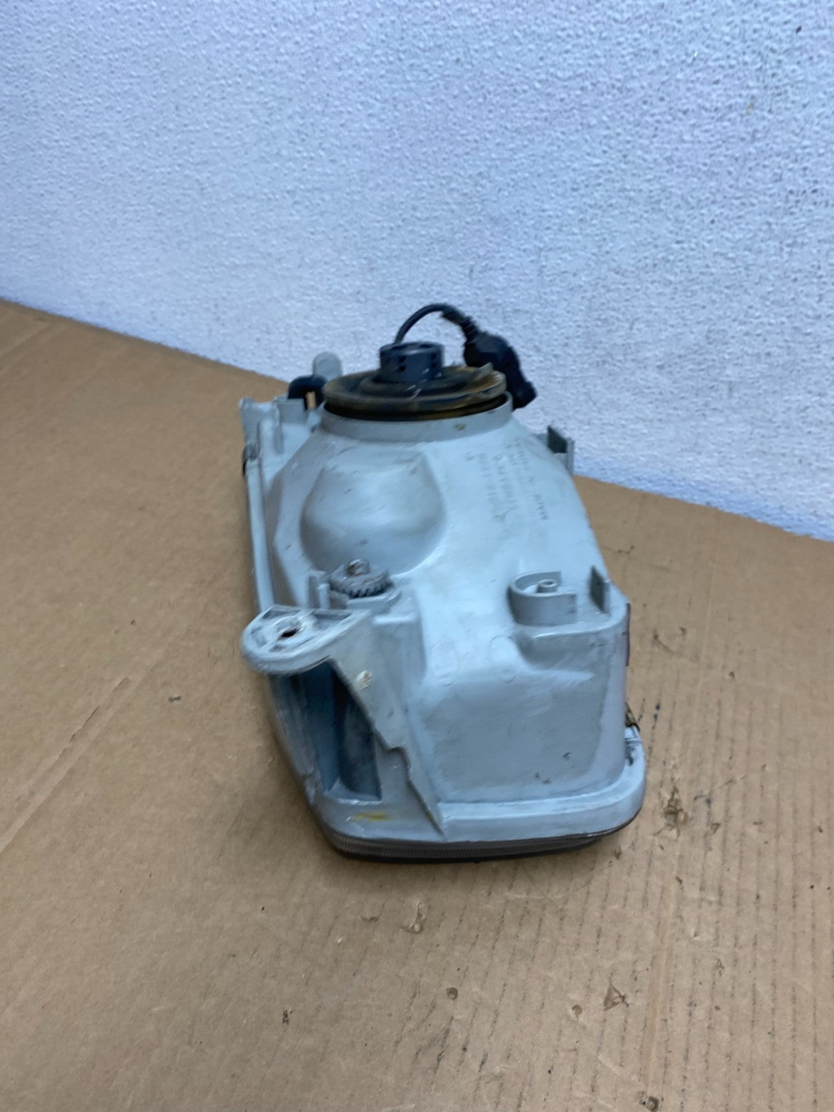 1999-2004 Nissan Pathfinder Right Passenger Side Headlight DEPO AD0856 DW9