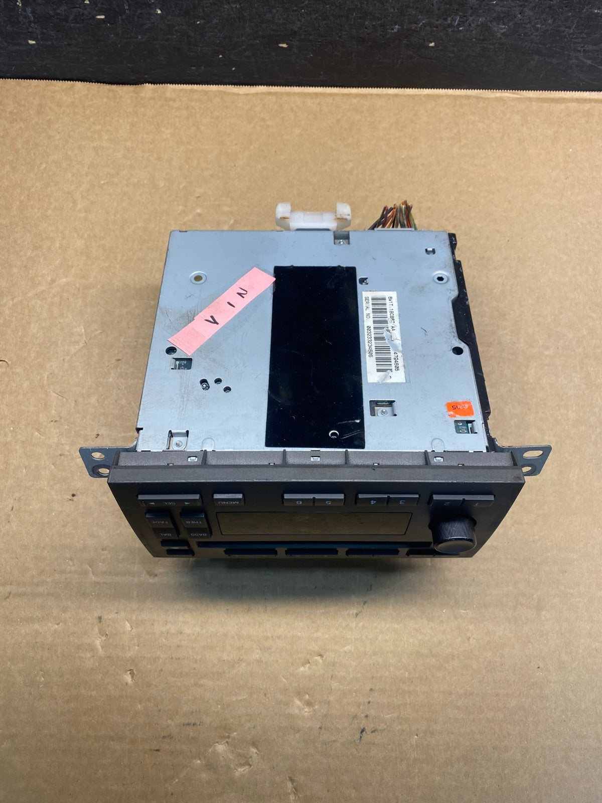 2006 - 2011 Lincoln Town Car AM/FM Radio CD Player AF6574 DW4