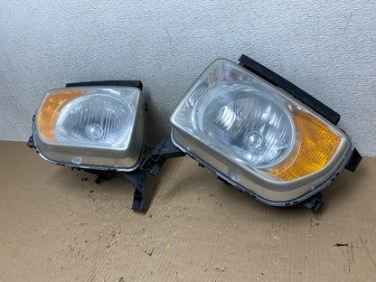 2003 to 2006 Honda Element Left+Right Side Headlights R8263 DW1